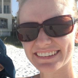 Meet your Posher, Staci